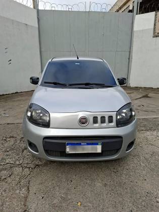 FIAT UNO 1.0 EVO VIVACE 8V FLEX 4P MANUAL FIAT UNO 1.0 EVO VIVACE 8V FLEX 4P MANUAL